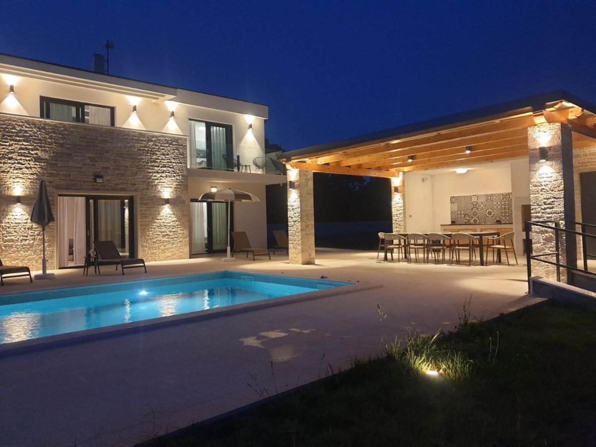 Luxury Villa Serena 2022 - With Heated Pool Cukrici Ngoại thất bức ảnh