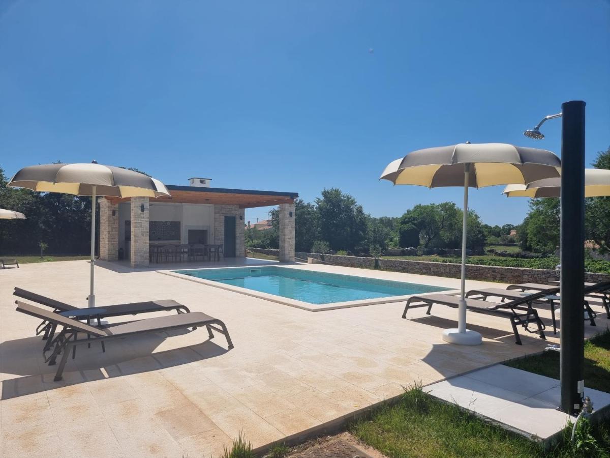Luxury Villa Serena 2022 - With Heated Pool Cukrici Ngoại thất bức ảnh